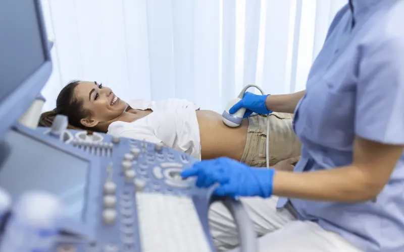 Médico obstetra para segundo trimestre en Monterrey